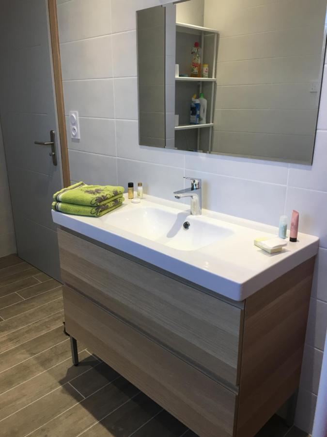 Appartement T2 Independant Dans Maison Pugny-Chatenod エクステリア 写真