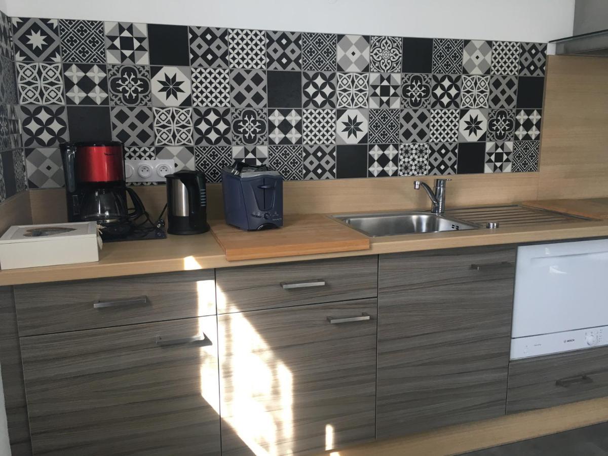 Appartement T2 Independant Dans Maison Pugny-Chatenod エクステリア 写真